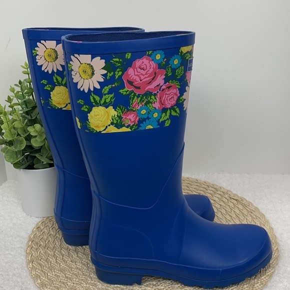 London Fog blue w/floral pattern rubber rain boots, see photos for approx size - Picture 15 of 15